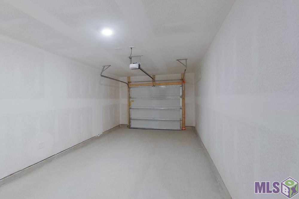 14262 Ruffian Avenue Denham Springs, LA 70726 - Photo 9 of 12