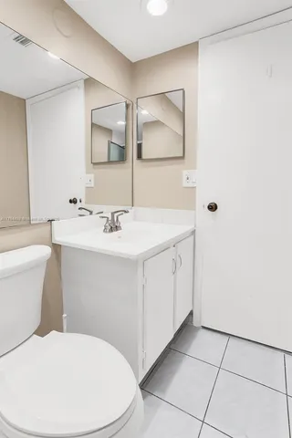 $244,000 | 9370 Southwest 8th Street, Unit 322, Boca Raton, FL 33428