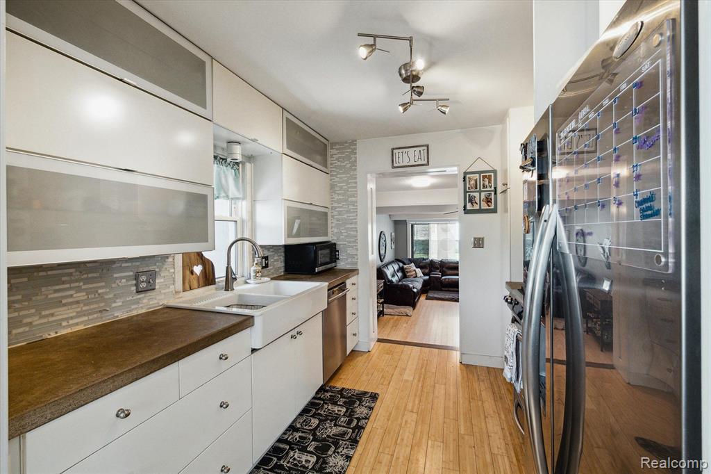 21949 Middlebelt Road Farmington Hills, MI 48336 - Photo 13 of 42