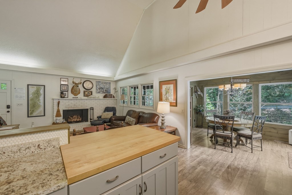 53 Laurel Ridge Drive Ellijay, GA 30536 - Photo 12 of 38 Gallery Image 12