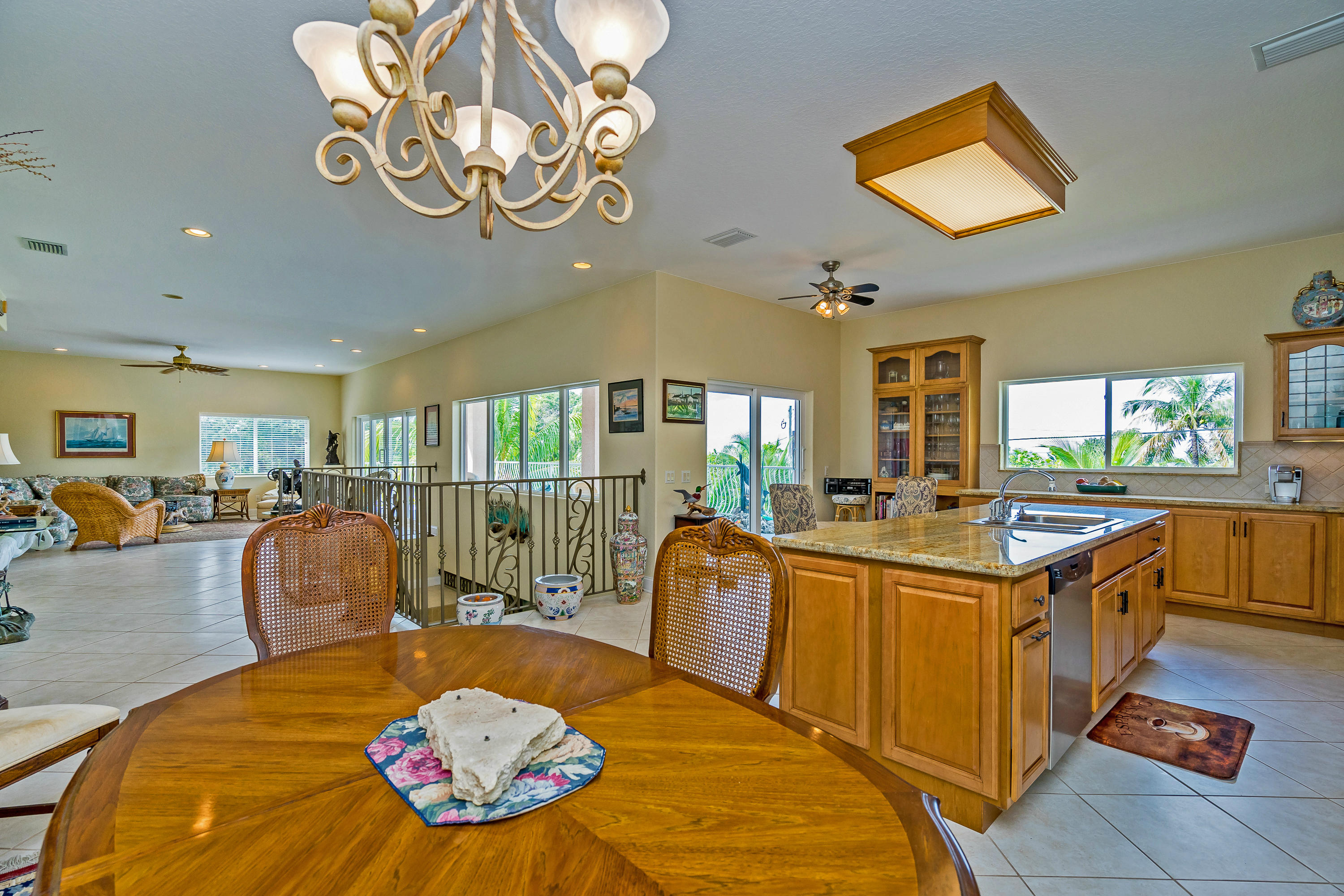 149 Sterling Road Tavernier, FL 33070 - Photo 13 of 80 1 Dining