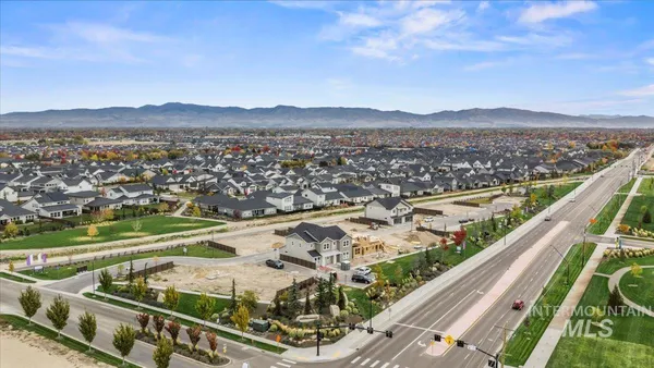 $414,900 | 2160 East Deep Purple Lane, Meridian, ID 83642