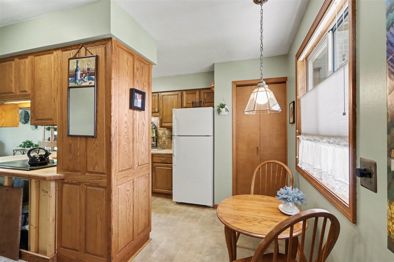 5126 Green Meadow Road Kalamazoo, MI 49009 - Photo 12 of 27