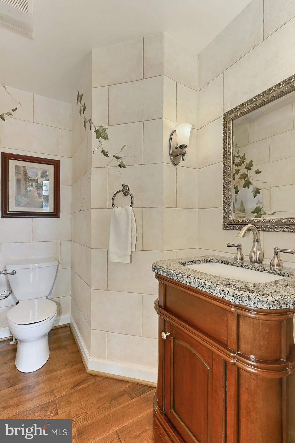 18001 Tranquility Road Purcellville, VA 20132 - Photo 15 of 31 LOVELY HAND-PAINTED POWDER ROOM