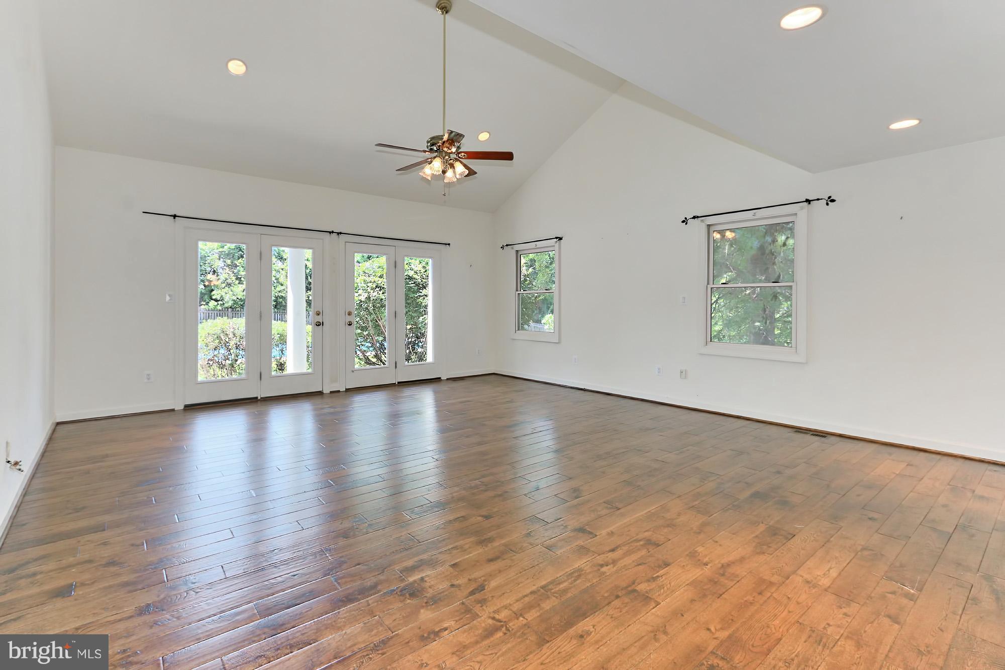 18001 Tranquility Road Purcellville, VA 20132 - Photo 16 of 31 SPACIOUS MASTER BEDROOM WITH CATHEDRAL CEILING