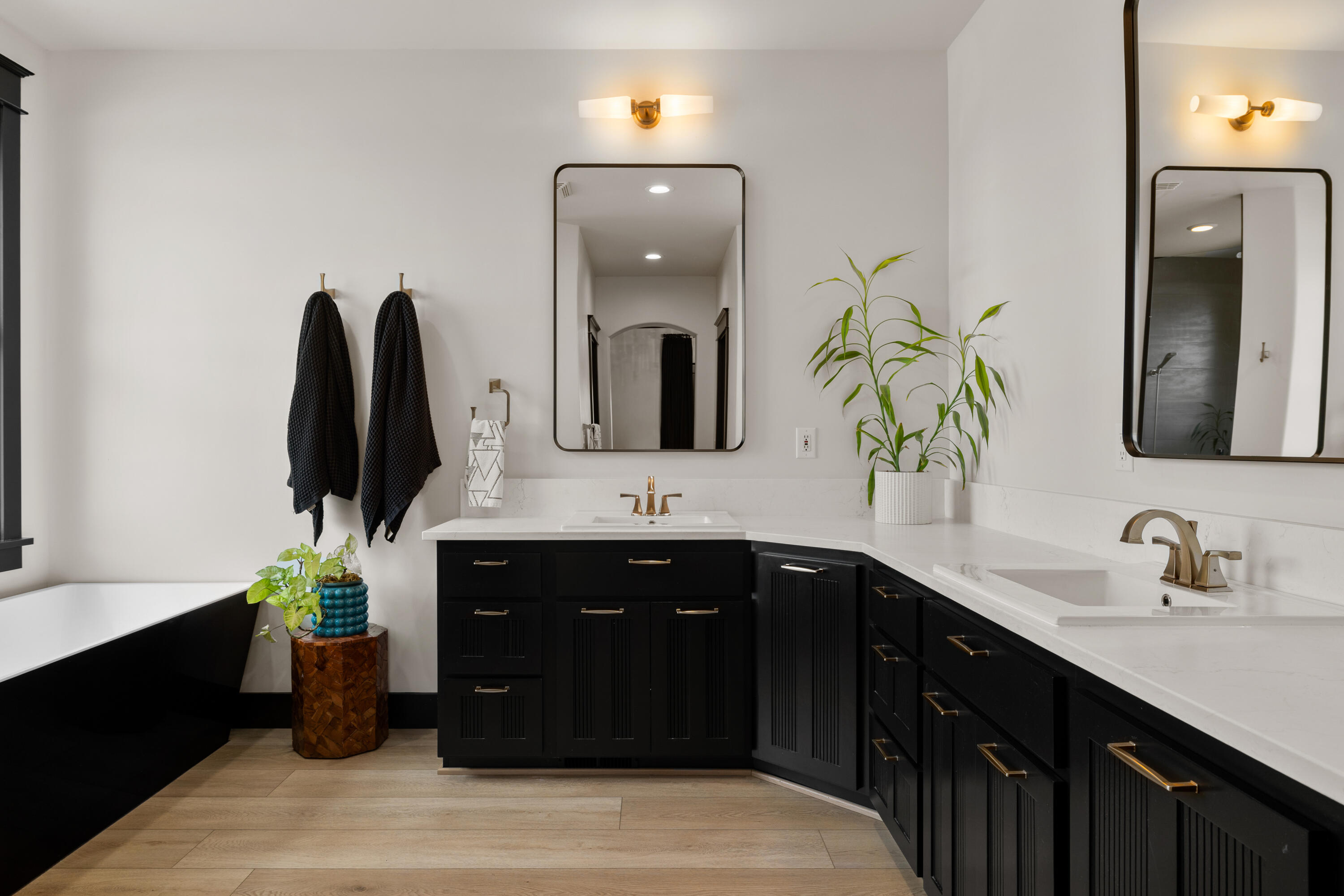 62705 Hamby Road Bend, OR 97701 - Photo 19 of 49 a bathroom with a sink and a mirror