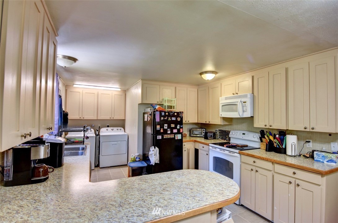 5447 Johnson Point Road Northeast Olympia, WA 98516 - Photo 24 of 37 Gallery Image 24