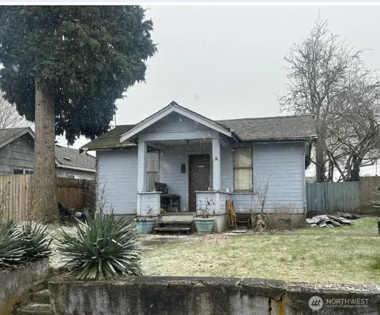 $220,000 | 222 12th Street Southeast, Auburn, WA 98002