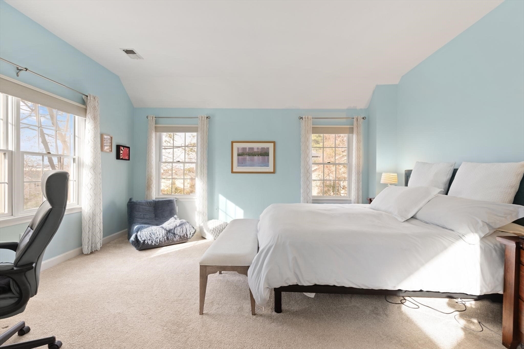 72 Putnam Street, Unit 72 Needham, MA 02494 - Photo 21 of 38
