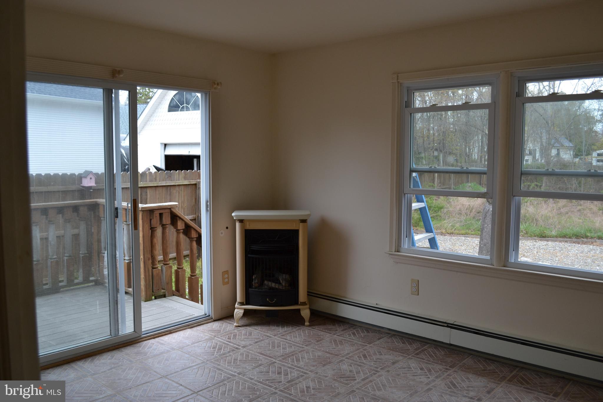 140 Commodore Road Manahawkin, NJ 08050 - Photo 7 of 19 Gallery Image 7