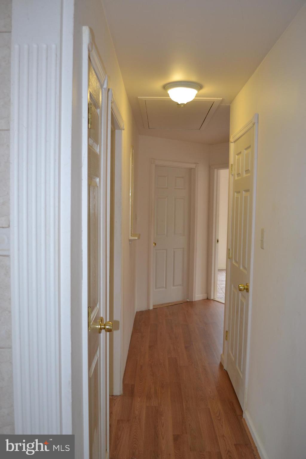 140 Commodore Road Manahawkin, NJ 08050 - Photo 9 of 19 Gallery Image 9