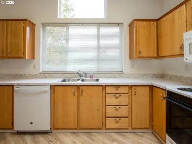 $389,000 | 1310 David Avenue, Eugene, OR 97404