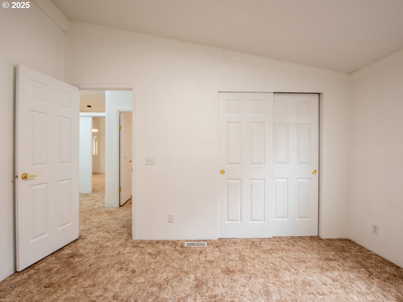 1310 David Avenue Eugene, OR 97404 - Photo 33 of 48