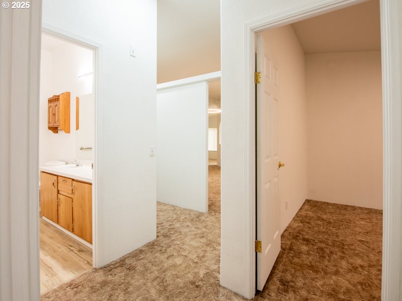 1310 David Avenue Eugene, OR 97404 - Photo 34 of 48