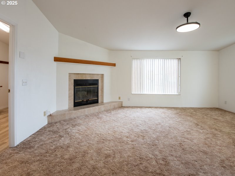 1310 David Avenue Eugene, OR 97404 - Photo 7 of 48