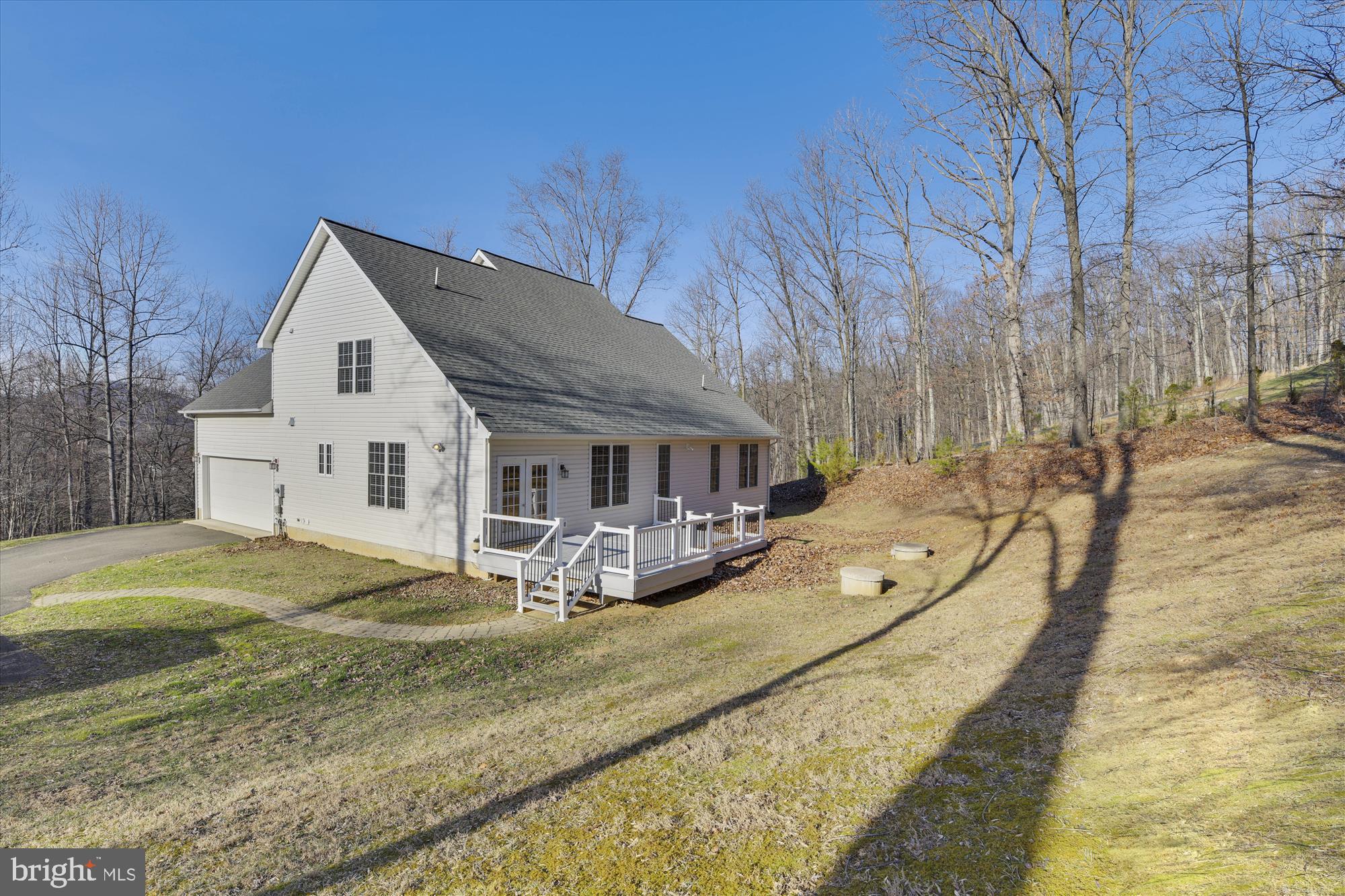 9745 Crest Hill Road Marshall, VA 20115 - Photo 53 of 56 Great deck for entertaining!