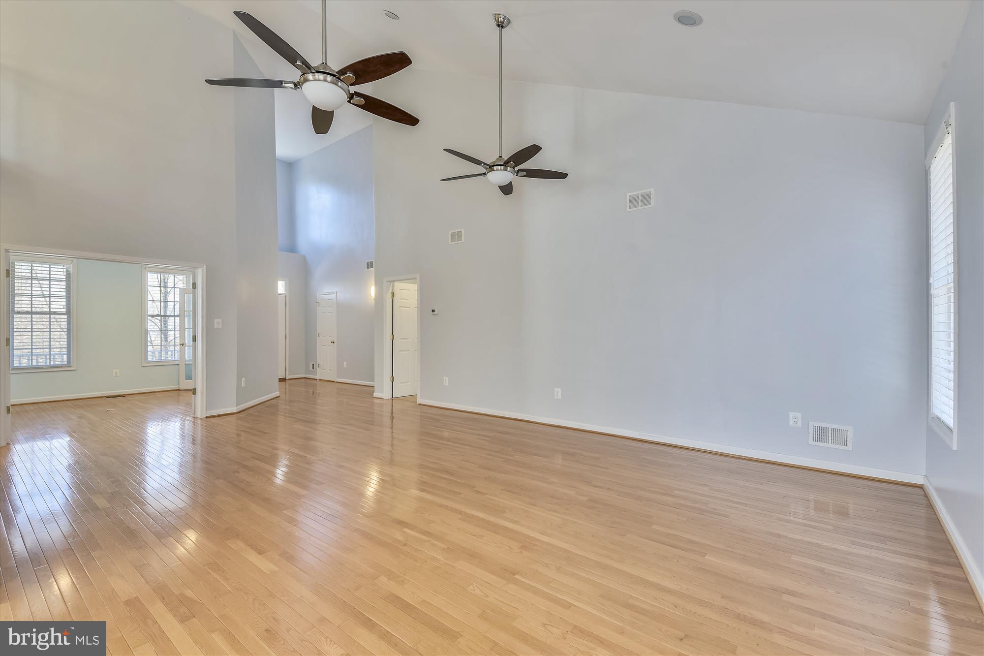 9745 Crest Hill Road Marshall, VA 20115 - Photo 7 of 56 Gallery Image 7