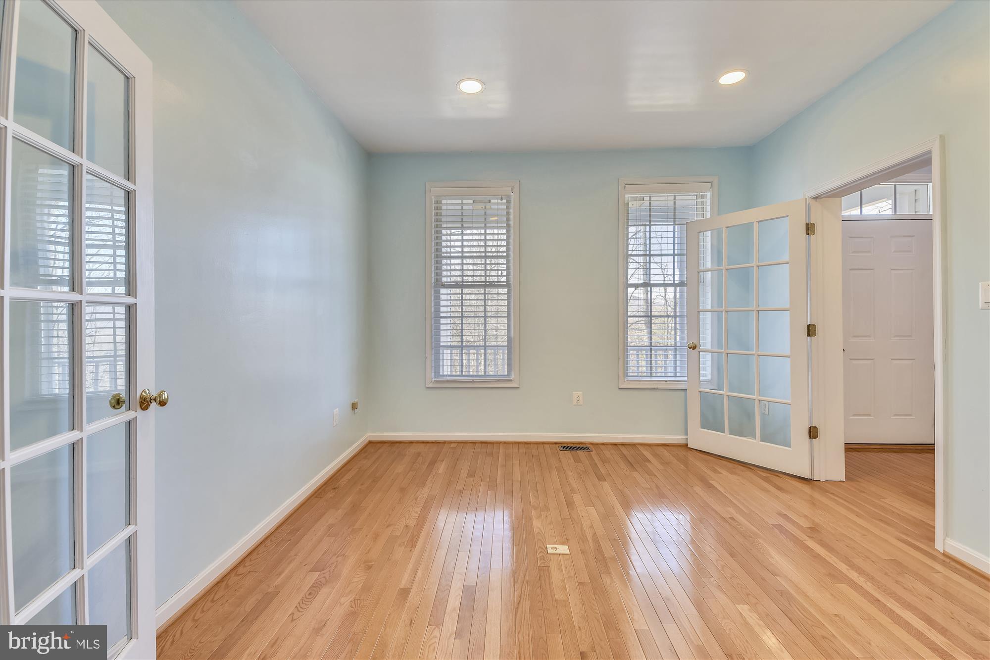 9745 Crest Hill Road Marshall, VA 20115 - Photo 10 of 56 Main Level Office or Den