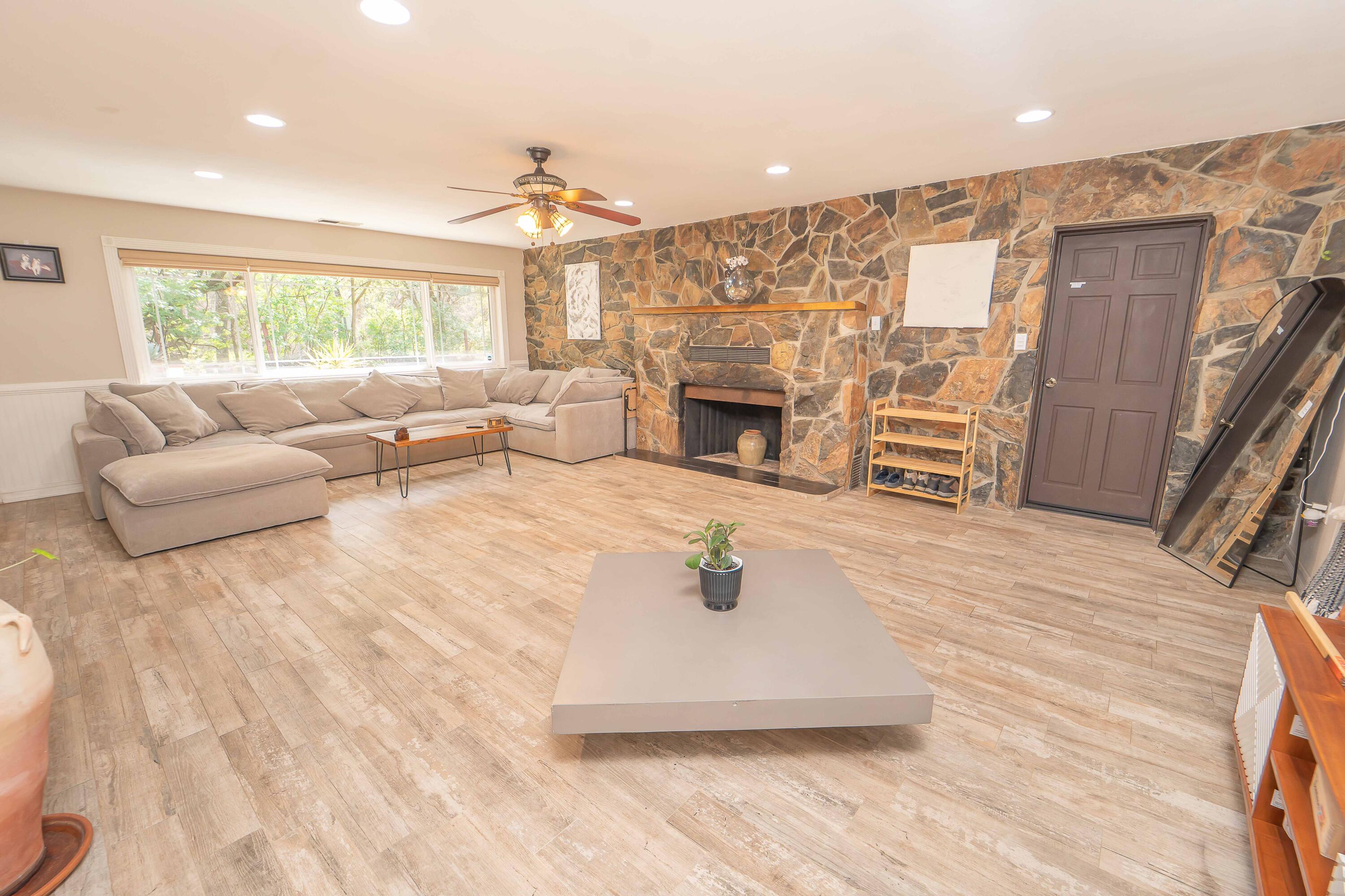 43043 South Fork Drive Three Rivers, CA 93271 - Photo 10 of 43 -