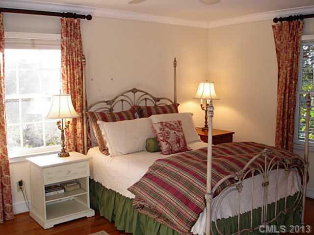 3115 Mountainbrook Road Charlotte, NC 28210 - Photo 10 of 16 Gallery Image 10