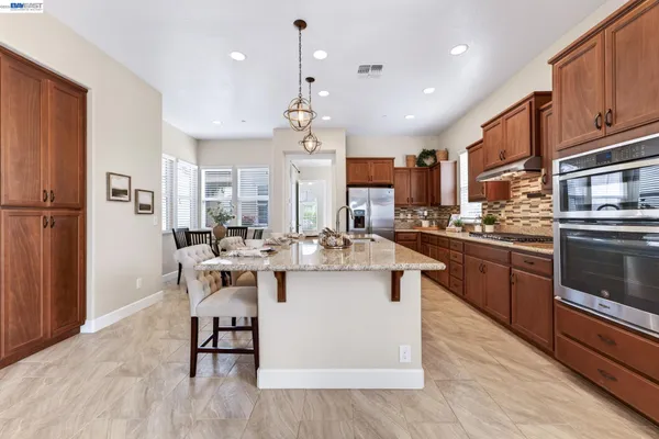 $689,000 | 1973 Carogold Lane, Manteca, CA 95337