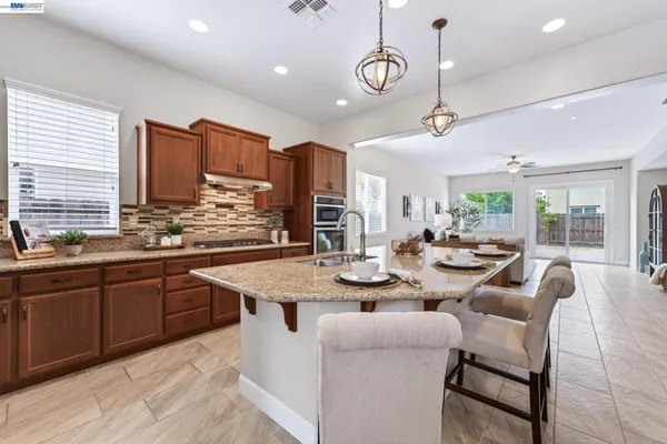 $689,000 | 1973 Carogold Lane, Manteca, CA 95337