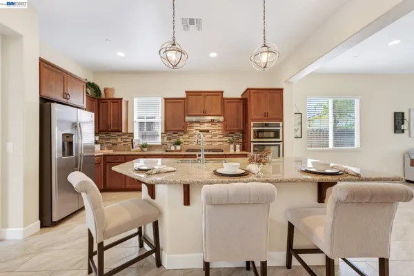 $689,000 | 1973 Carogold Lane, Manteca, CA 95337