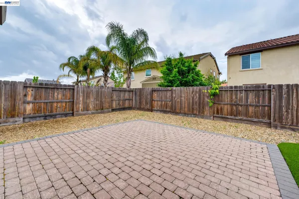 $689,000 | 1973 Carogold Lane, Manteca, CA 95337