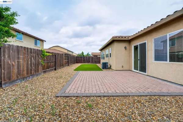 $689,000 | 1973 Carogold Lane, Manteca, CA 95337