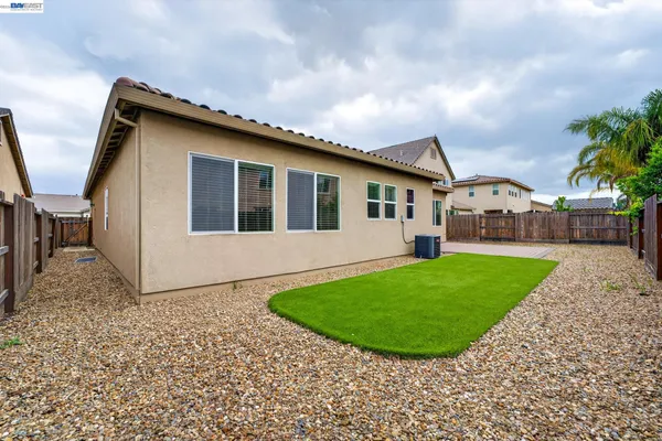 $689,000 | 1973 Carogold Lane, Manteca, CA 95337