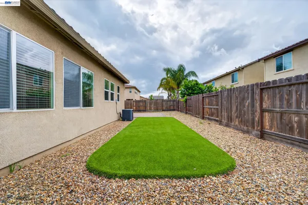 $689,000 | 1973 Carogold Lane, Manteca, CA 95337