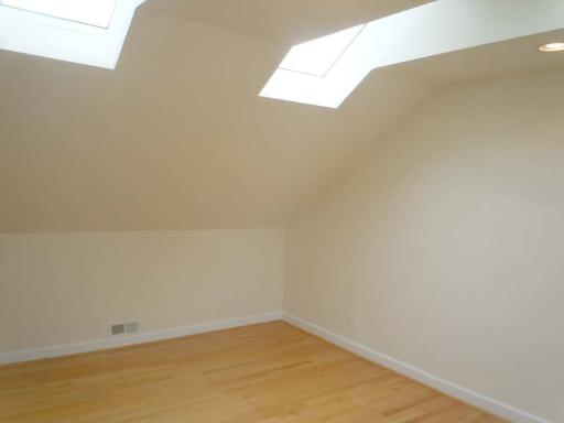 5303 North Rutherford Avenue Chicago, IL 60656 - Photo 6 of 16 a view of small space