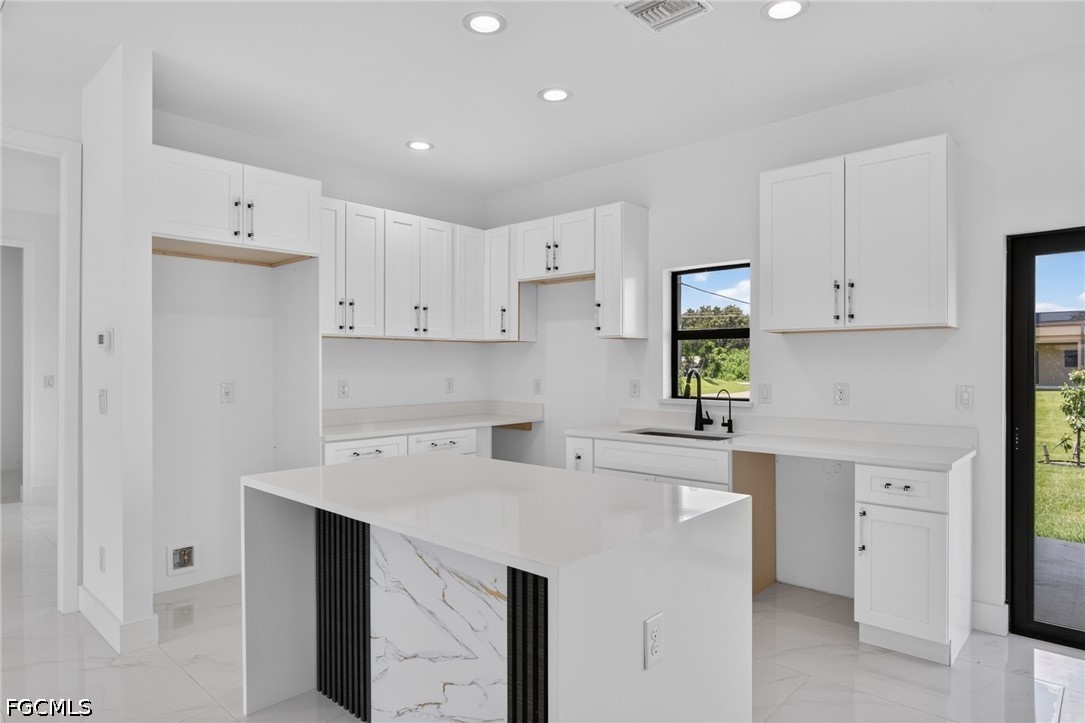 3013 39th Street Southwest Lehigh Acres, FL 33976 - Photo 5 of 24