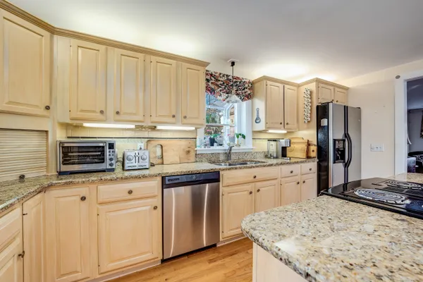 $3,500 | 58 Sill Lane, Old Lyme, CT 06371