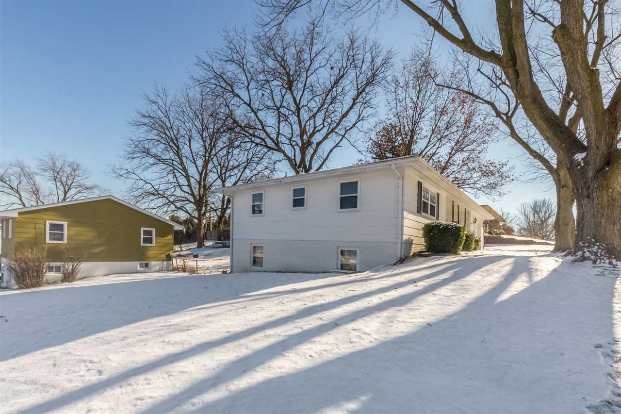101 31st Street Southwest Cedar Rapids, IA 52404 - Photo 4 of 4 Gallery Image 4