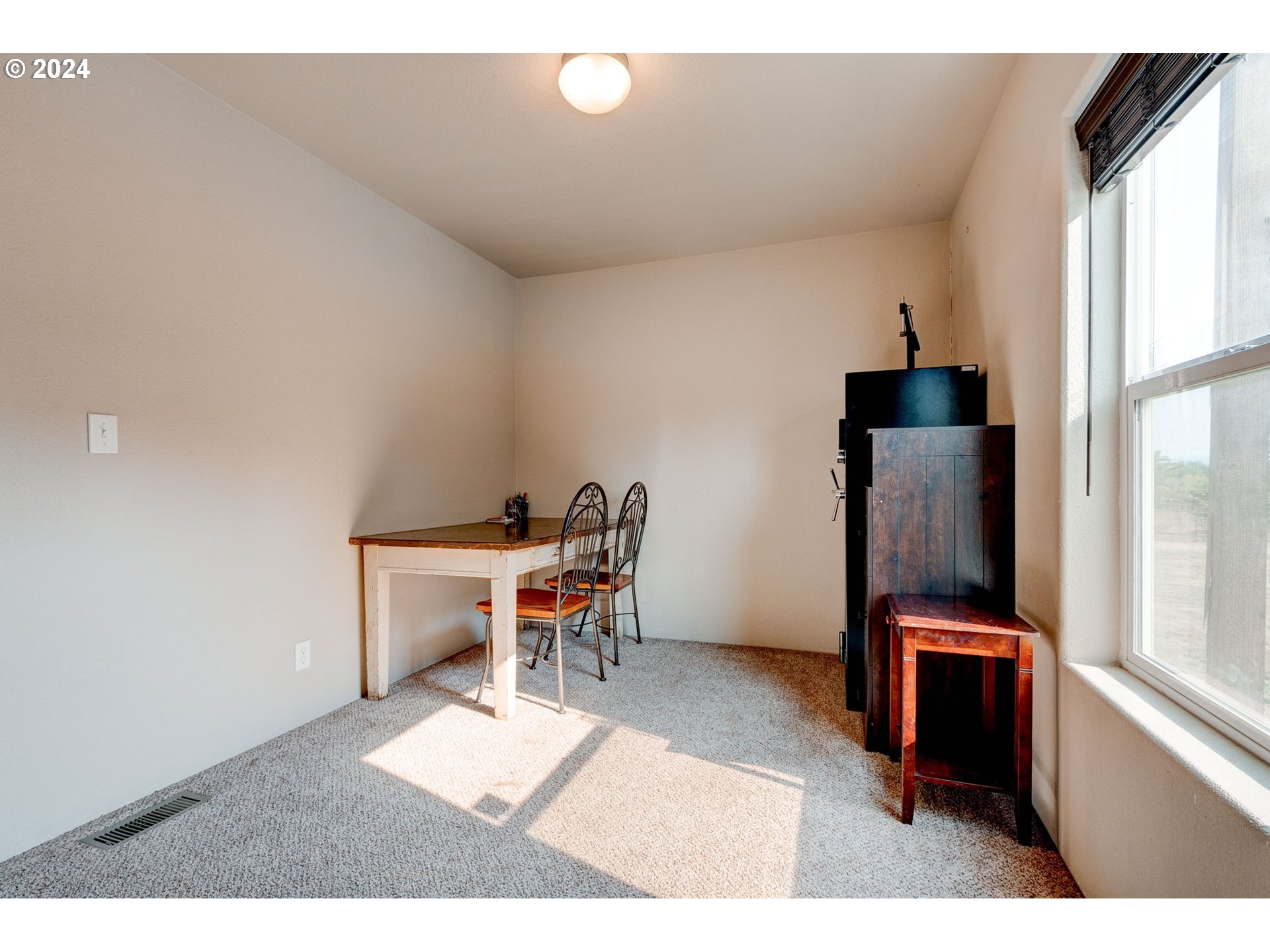 14115 South Ridge Oak Lane Molalla, OR 97038 - Photo 20 of 43 Bedroom
