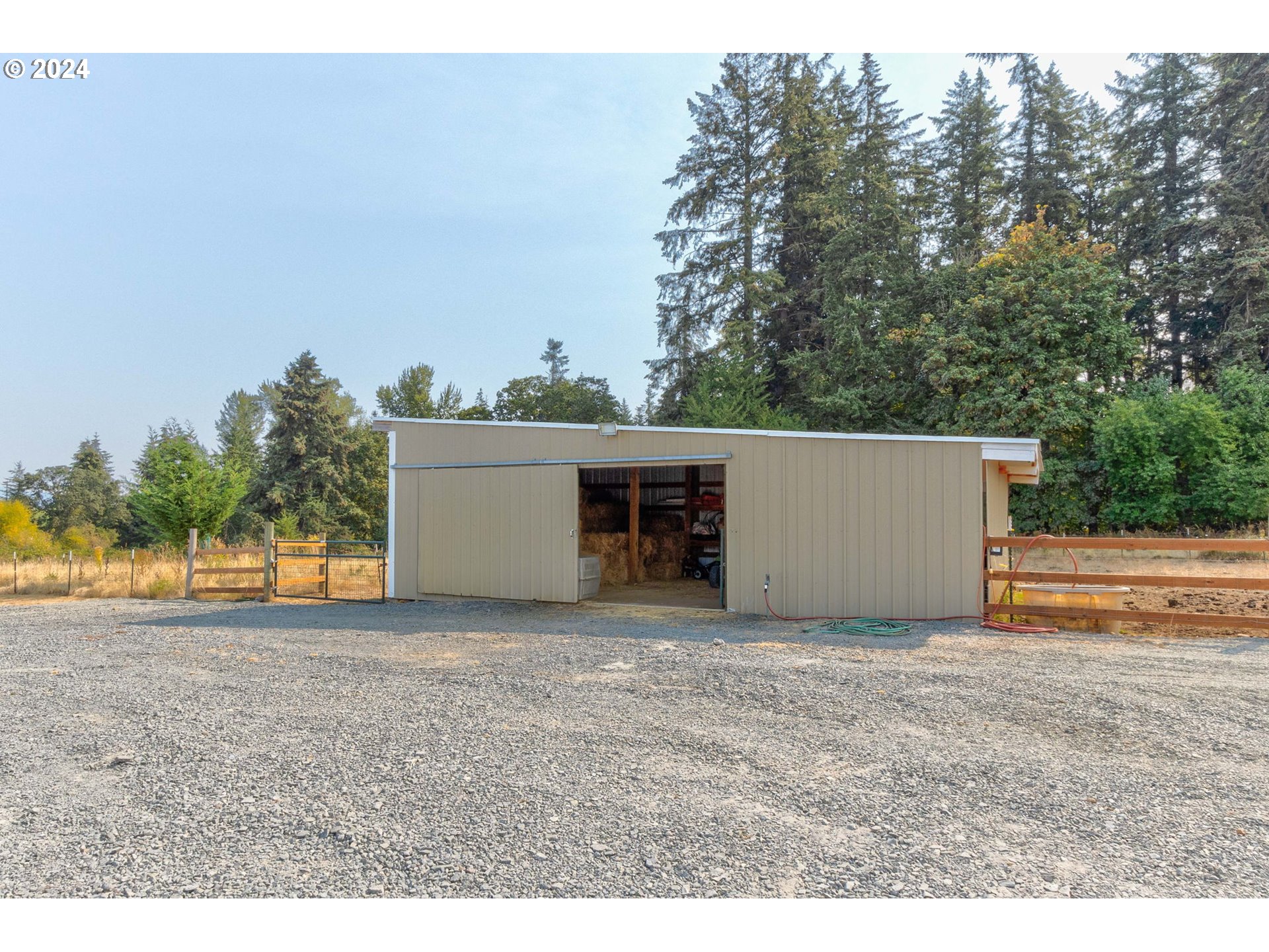 14115 South Ridge Oak Lane Molalla, OR 97038 - Photo 33 of 43 Barn