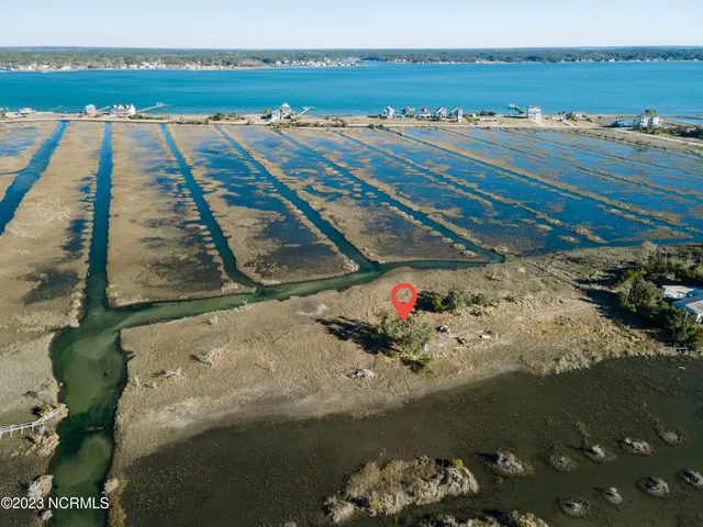 $248,900 | 661 Oak Hammock Drive, Harkers Island, NC 28531