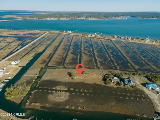 $248,900 | 661 Oak Hammock Drive, Harkers Island, NC 28531