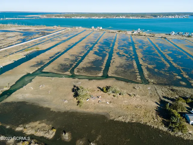 $248,900 | 661 Oak Hammock Drive, Harkers Island, NC 28531