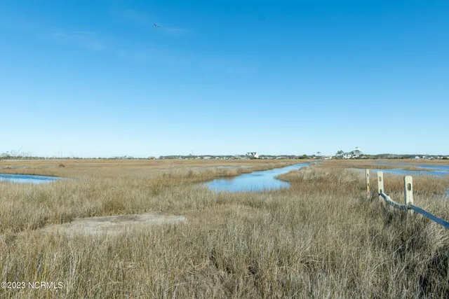 $248,900 | 661 Oak Hammock Drive, Harkers Island, NC 28531