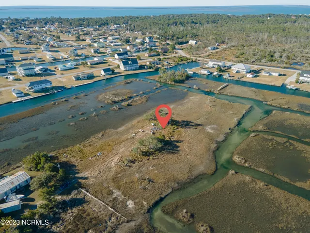 $248,900 | 661 Oak Hammock Drive, Harkers Island, NC 28531