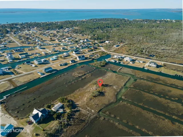 $248,900 | 661 Oak Hammock Drive, Harkers Island, NC 28531