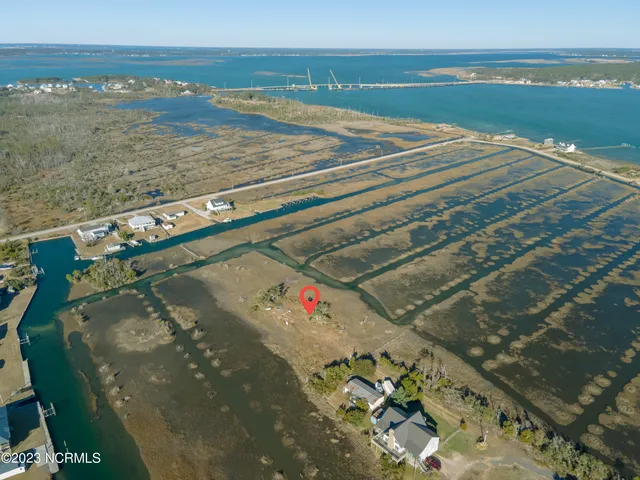 $248,900 | 661 Oak Hammock Drive, Harkers Island, NC 28531