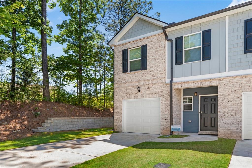 7041 Livia Point Riverdale, GA 30296 - Photo 2 of 23