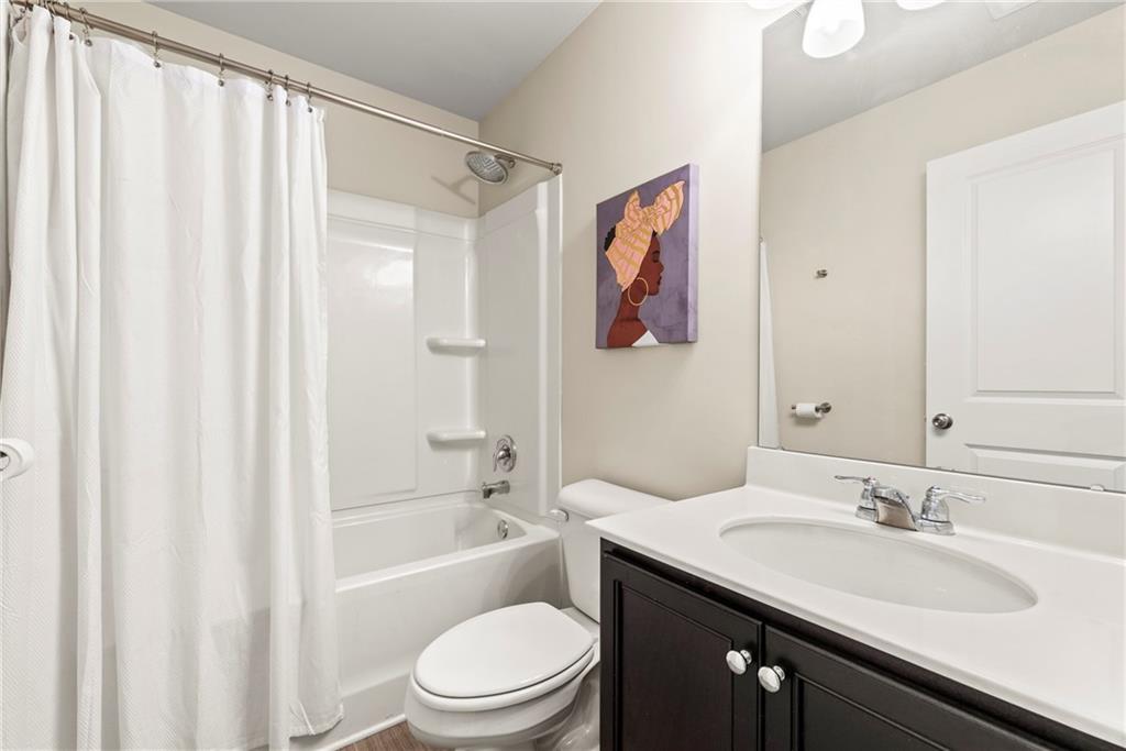 7041 Livia Point Riverdale, GA 30296 - Photo 6 of 23