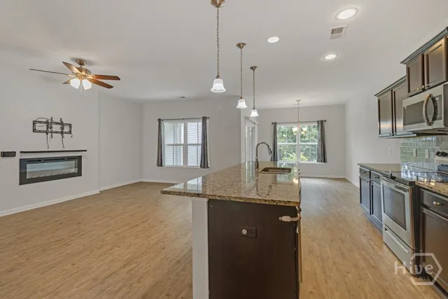 $1,975 | 511 Ferguson Lane, Richmond Hill, GA 31324