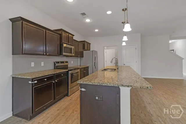 $1,975 | 511 Ferguson Lane, Richmond Hill, GA 31324