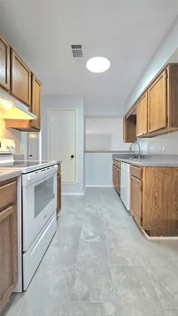 $1,400 | 5801 Shadydell Drive, Fort Worth, TX 76135