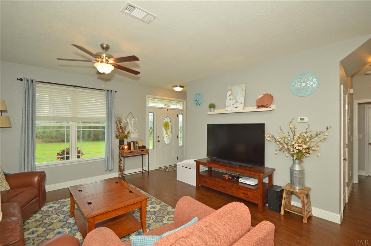7659 Dewey Jernigan Road Pace, FL 32571 - Photo 9 of 43 Gallery Image 9